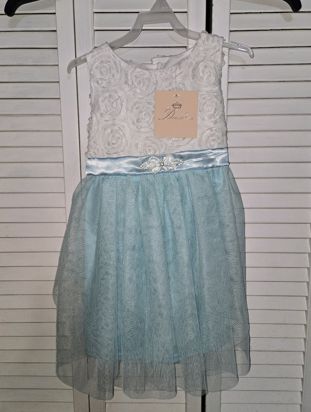 Duchess Girl's sz 5 White  Rosette & Light Blue Tulle Dress with Satin Waist NEW